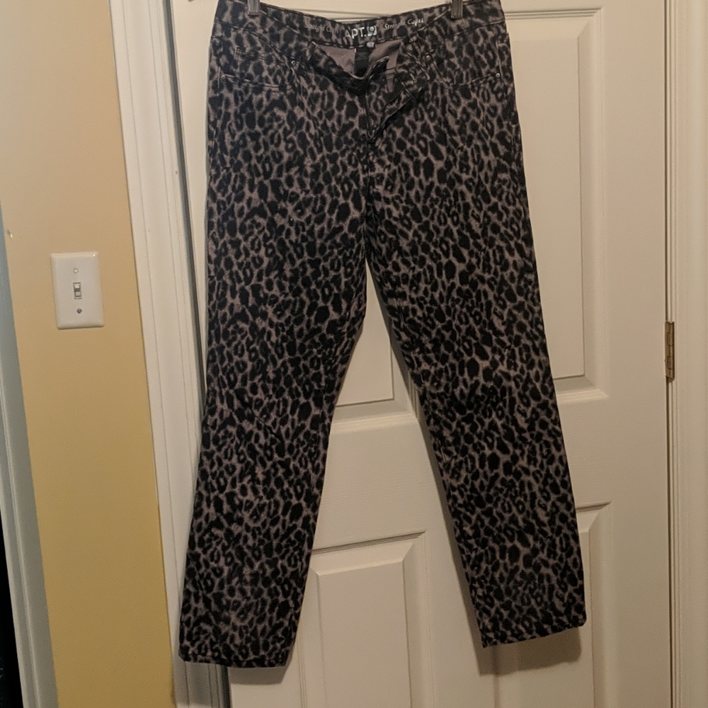 Leopard Print jeans Apt 9